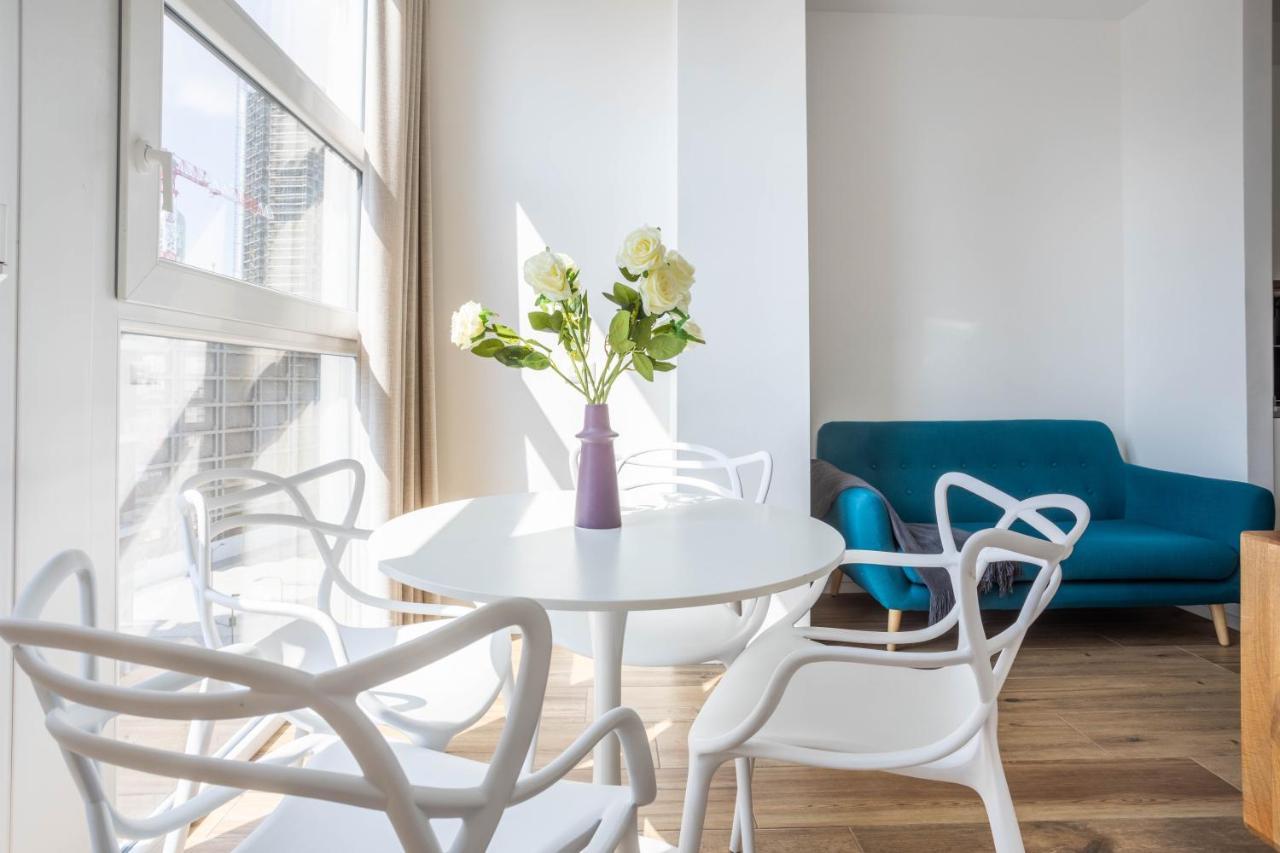 Sunlit 1 Bedroom Apt Via Pirelli Милано Екстериор снимка